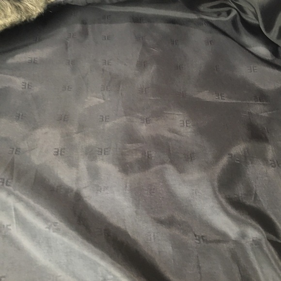 Faux Fur Vest with appliqué - Picture 5 of 7